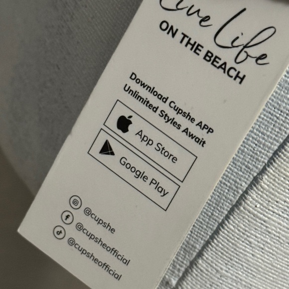 NWT CUPSHE Summer Beach Wear Top-Sz M-Rayon Blend-Black-Cute Strap Detail - Picture 5 of 13